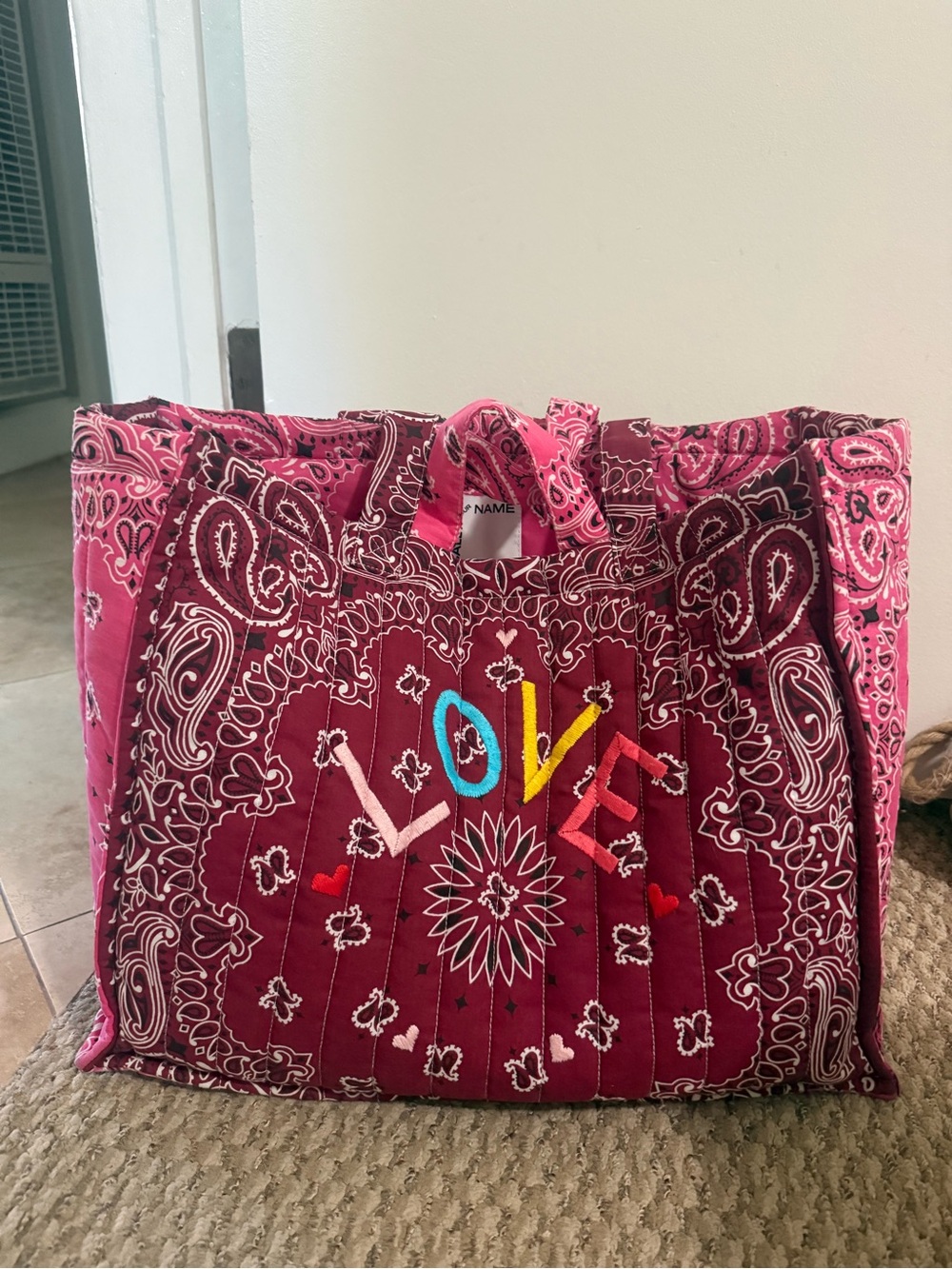 Call it by your name Bandana Print LOVE Tote Bag - Pink & Burgundy - Picture 4 of 6